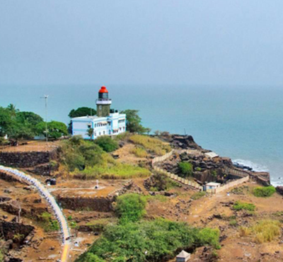 The Korlai Fort is surrounded by Arabian Sea on three sides and has a beautiful lighthouse